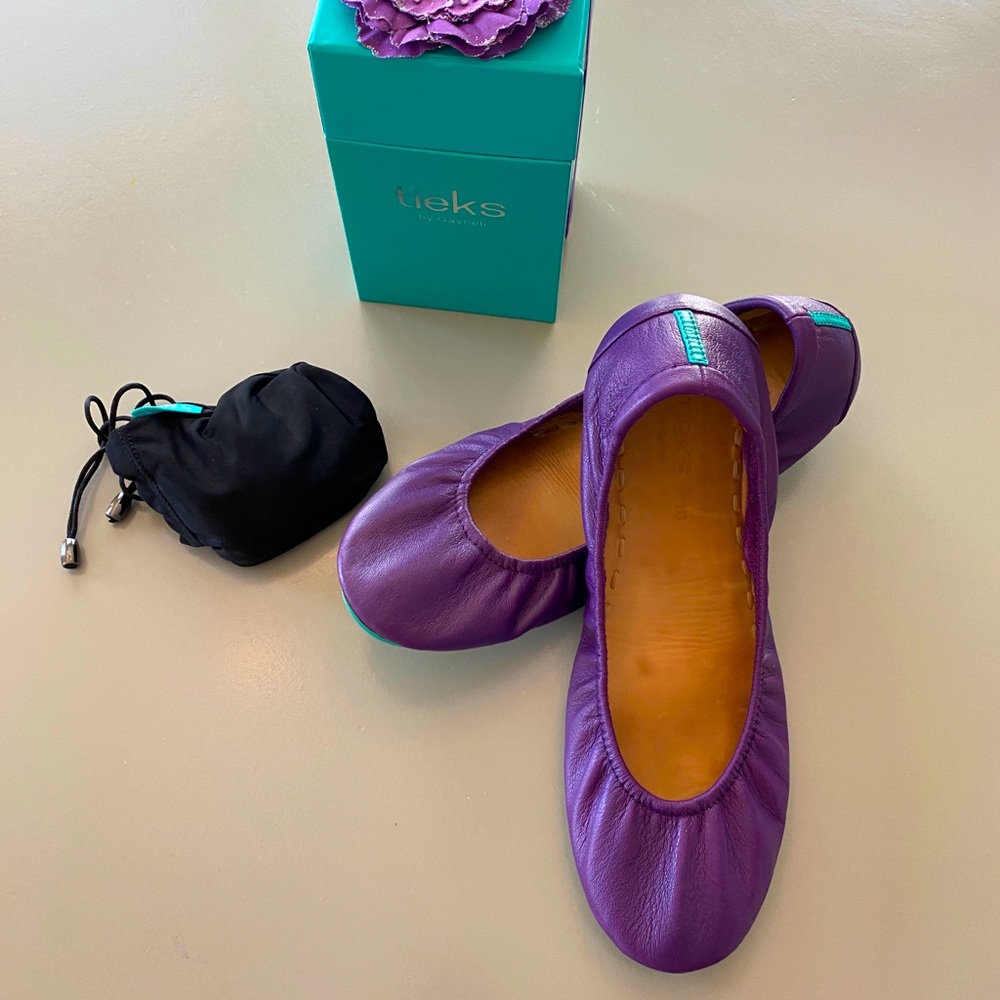 EUC Lilac Tieks Size 10